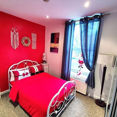 Double Room Lgbt London Bagian luar foto