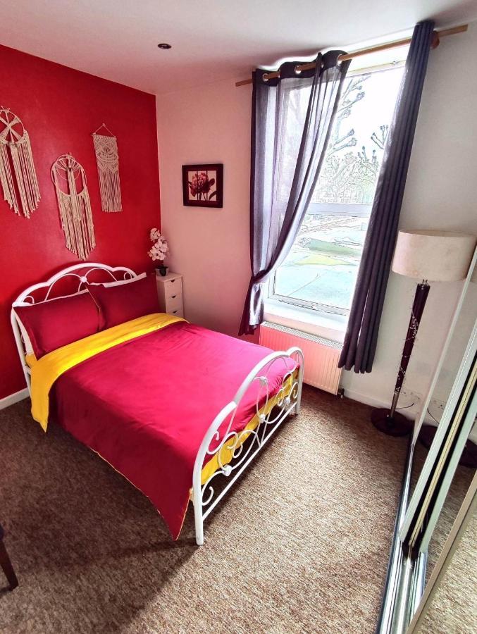 Double Room Lgbt London Bagian luar foto