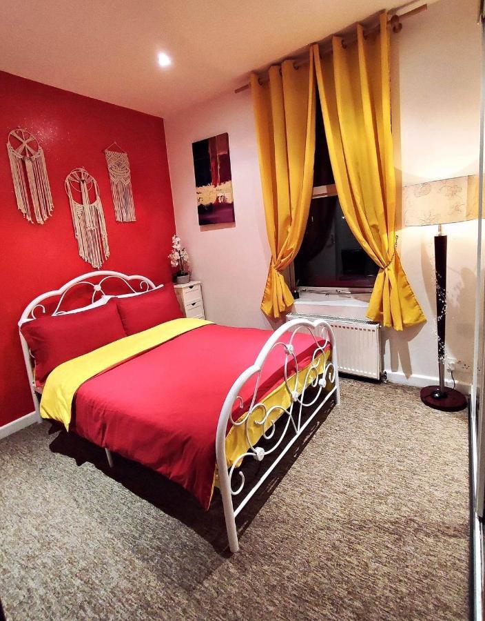 Double Room Lgbt London Bagian luar foto